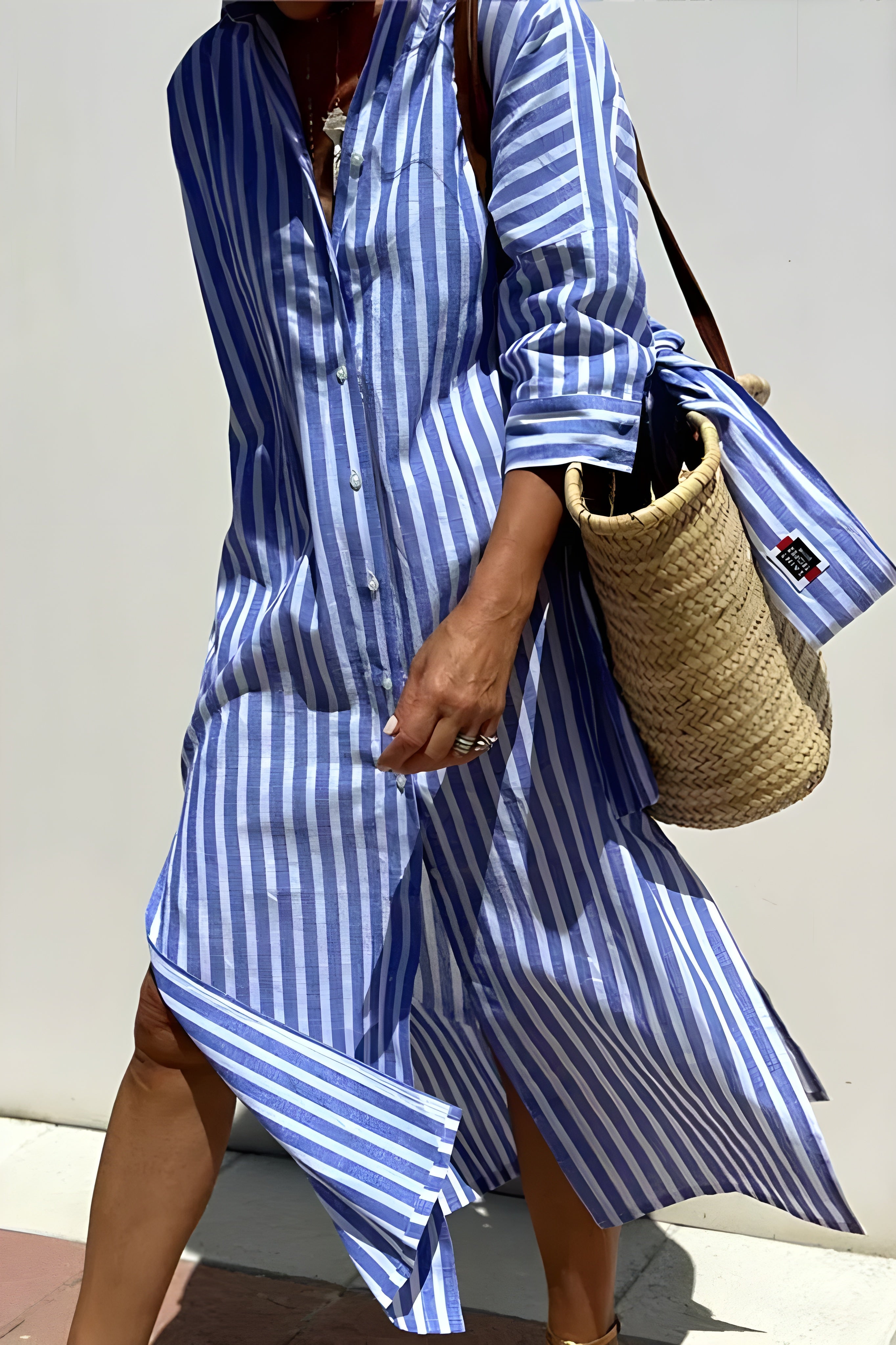 https://cdn.shopify.com/s/files/1/0940/1260/4742/files/blauw_1.2_1.jpg?v=1747423730